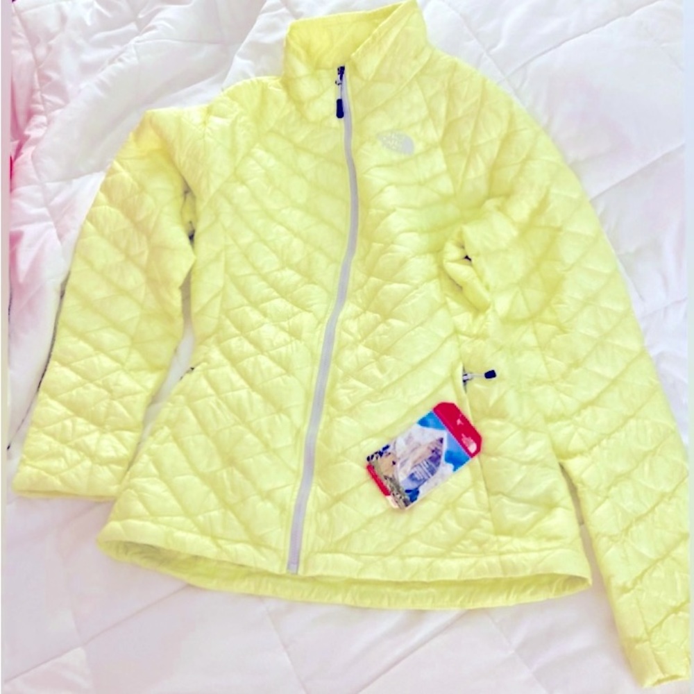 THE NORTH FACE THERMOBALL
FULL ZIP JACKET WOMEN'S NWT